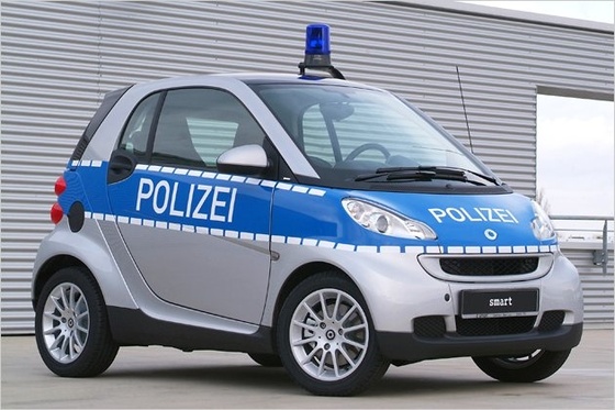 Auf-Streife-Polizeiautos-aus-ganz-Europa-1204505
